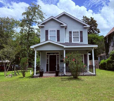 Photo of 712 S Main St, Fitzgerald, GA 31750 (MLS # 142899)