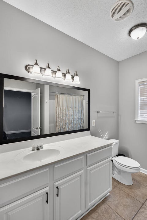 Tiny photo for 712 S Main St, Fitzgerald, GA 31750 (MLS # 142899)