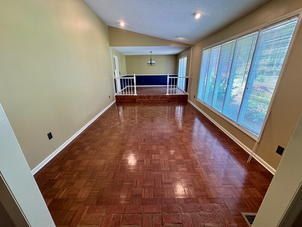 66 Springhill Dr