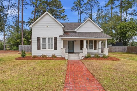 Photo of 611 W 3rd St, Ocilla, GA 31774 (MLS # 139167)