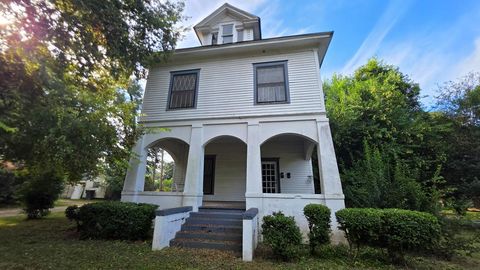 210 W Jessamine Fitzgerald GA 31750