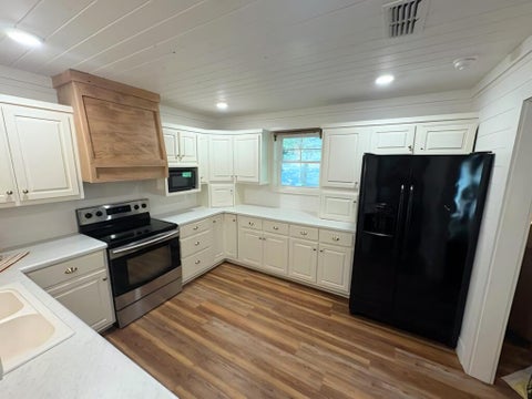 Tiny photo for 517 Winchester Drive, Douglas, GA 31535 (MLS # 143127)