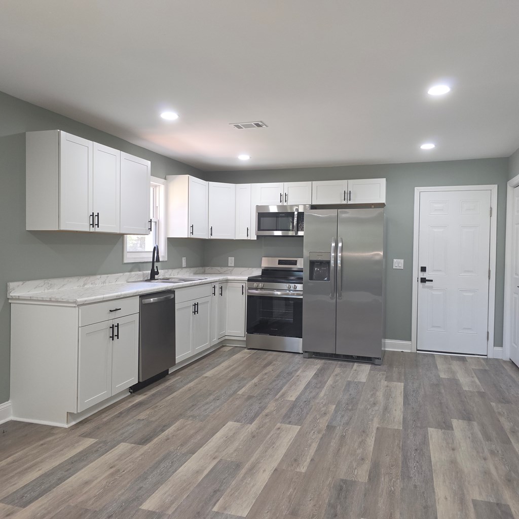 707 E Alapaha