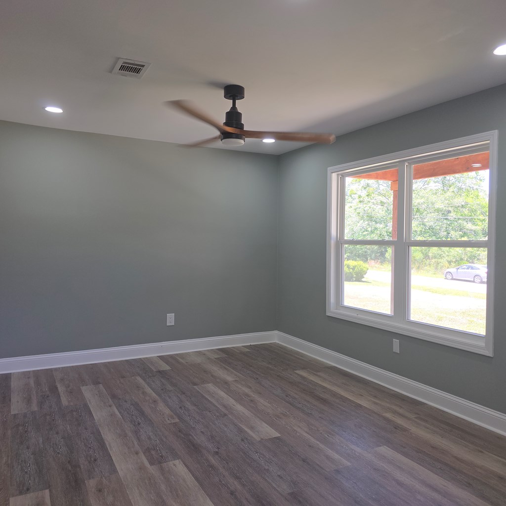 707 E Alapaha