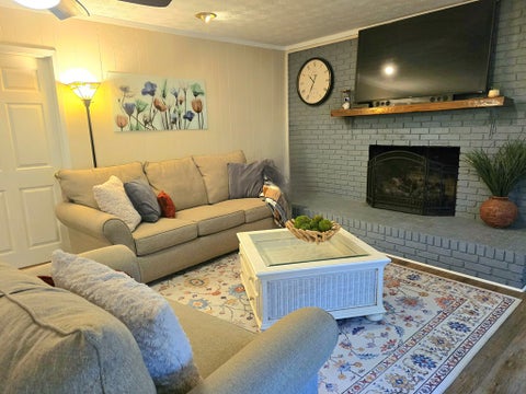Tiny photo for 277 Lincoln Avenue, Fitzgerald, GA 31750 (MLS # 142555)