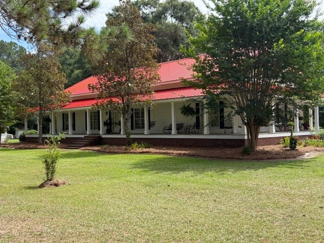 152 Meadowood Dr