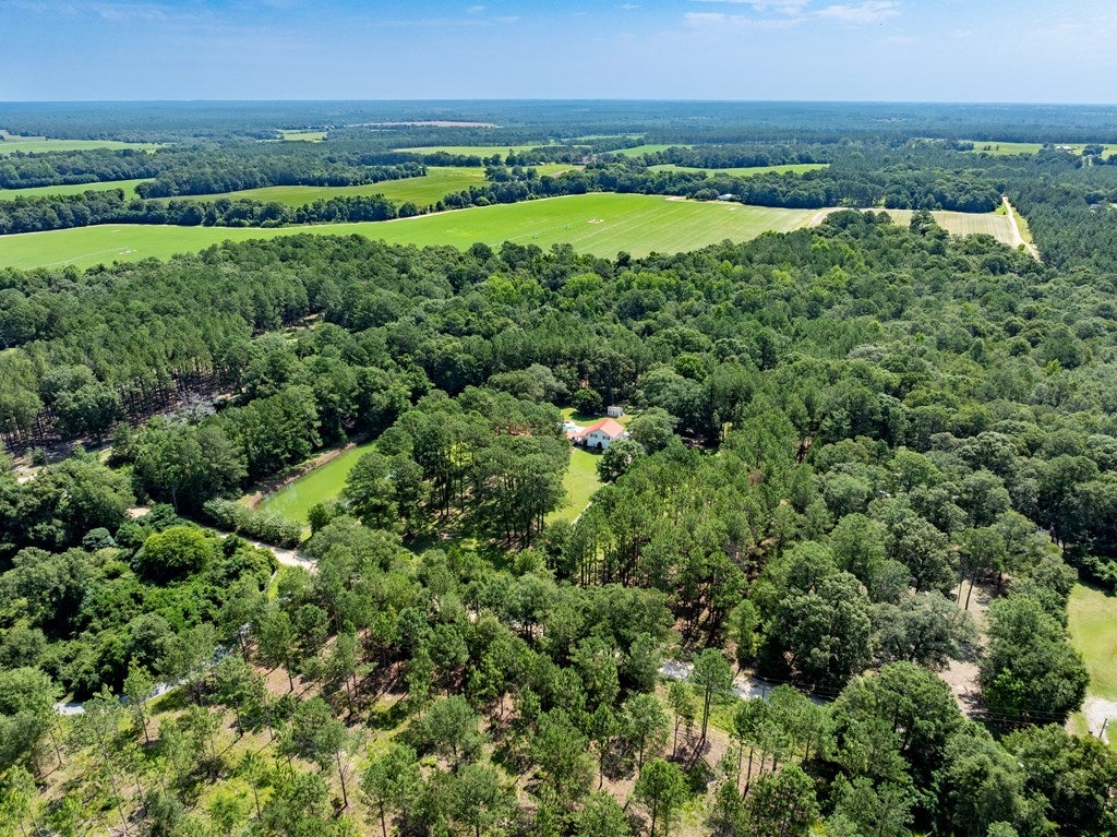 152 Meadowood Dr