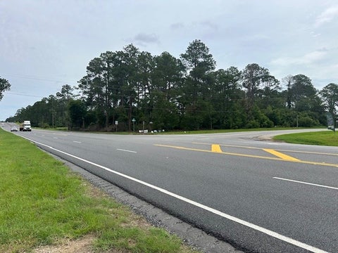 Tiny photo for 15 SW Jordan Road, Tifton, GA 31794 (MLS # 142714)