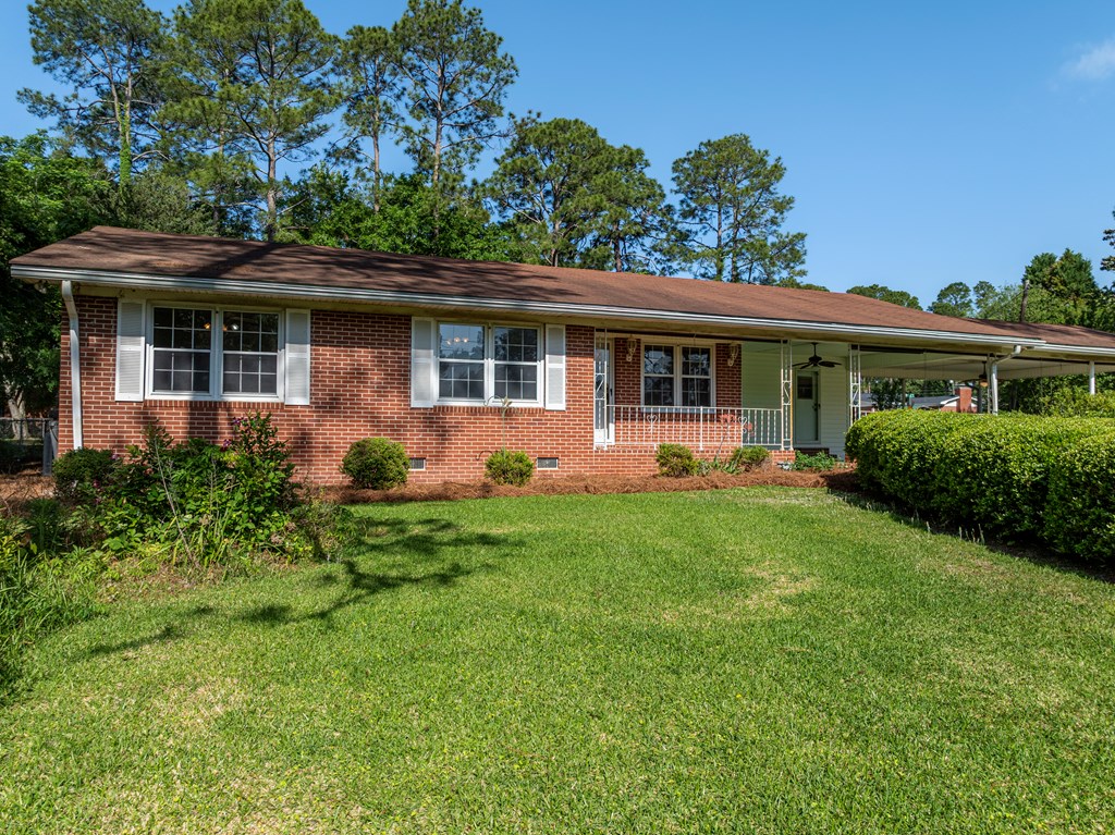 2214 Diana Ave