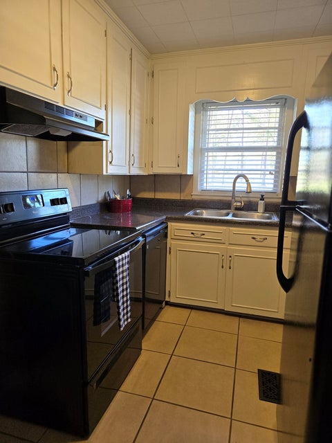 Tiny photo for 197 Mobley Bluff Rd, Fitzgerald, GA 31750 (MLS # 138204)