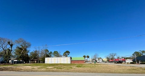 Tiny photo for 515 S Grant St, Fitzgerald, GA 31750 (MLS # 143207)