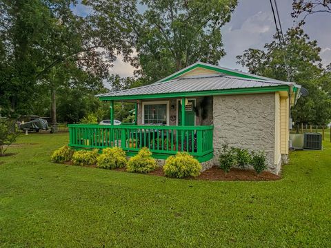 2242 SE US Hwy 82 Enigma GA 31749