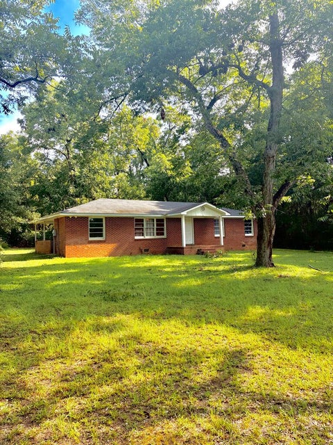 Photo of 2101 Stanley Dr, Albany, GA 31721 (MLS # 143119)