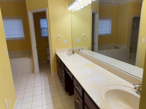 Tiny photo for 4509 W Forest Lakes Dr, Tifton, GA 31794 (MLS # 142514)