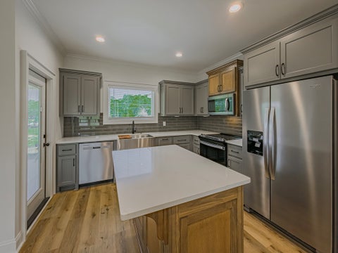 Tiny photo for 32 Edgewater Ct, Tifton, GA 31793 (MLS # 142589)