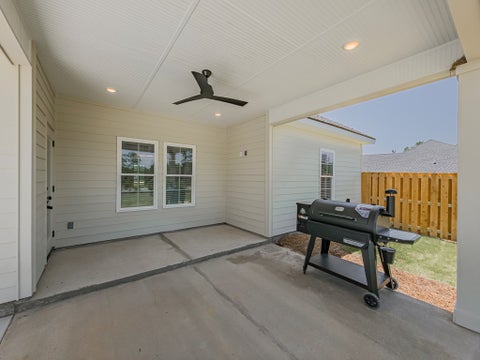 Tiny photo for 32 Edgewater Ct, Tifton, GA 31793 (MLS # 142589)
