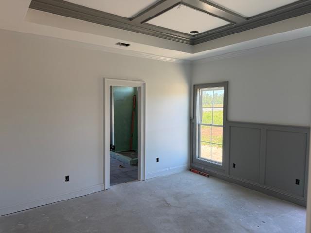 32 Edgewater Ct