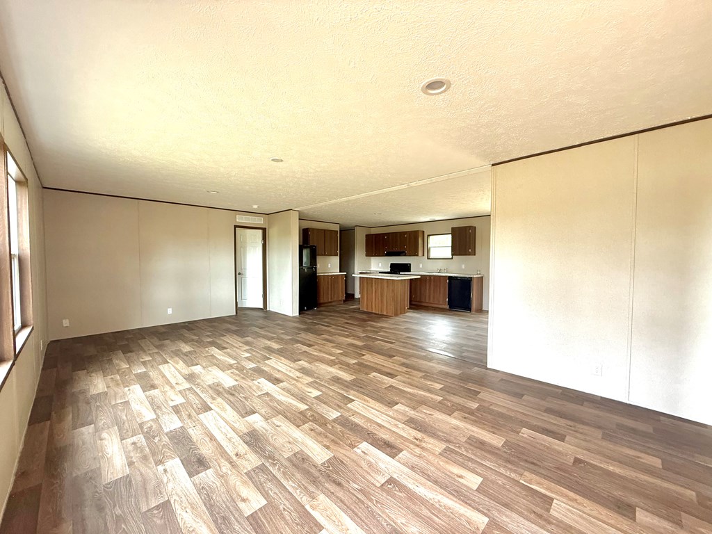 4561 Buffalo Creek Dr