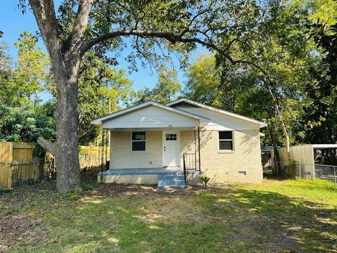 319 W Magnolia St Fitzgerald GA 31750