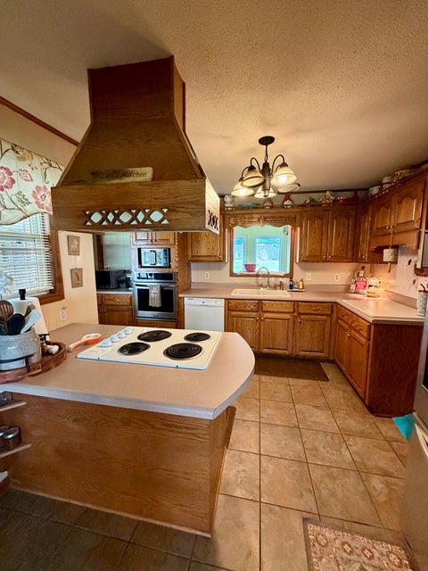 Tiny photo for 57 Lakeside Dr, Tifton, GA 31637 (MLS # 142863)