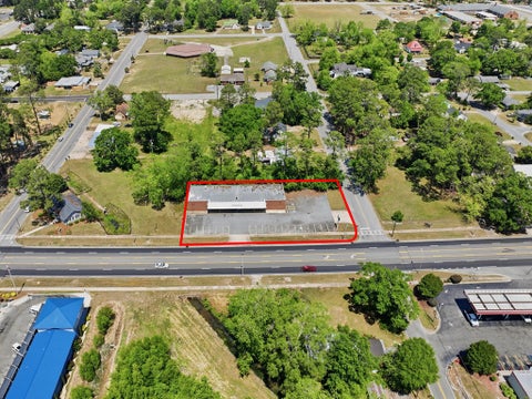 Tiny photo for 305 E Franklin Street, Sylvester, GA 31791 (MLS # 142550)