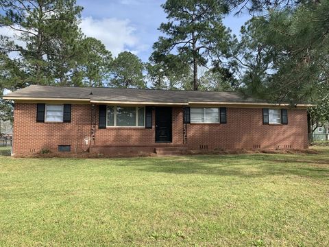 2021 Davis Ave Tifton GA 31794