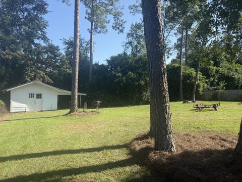 Tiny photo for 446 E College Ave, Ashburn, GA 31714 (MLS # 143063)