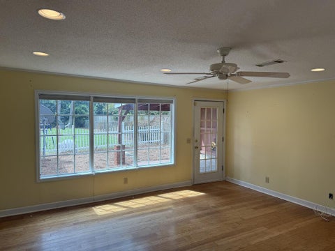 Tiny photo for 446 E College Ave, Ashburn, GA 31714 (MLS # 143063)