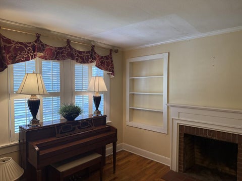 Tiny photo for 446 E College Ave, Ashburn, GA 31714 (MLS # 143063)