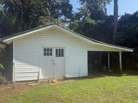 Tiny photo for 446 E College Ave, Ashburn, GA 31714 (MLS # 143063)