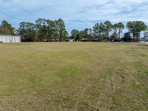 Tiny photo for 616 E Washington Ave, Ashburn, GA 31714 (MLS # 140217)
