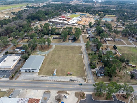 Tiny photo for 616 E Washington Ave, Ashburn, GA 31714 (MLS # 140217)