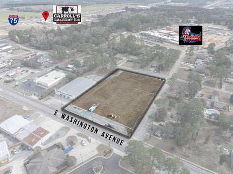 Tiny photo for 616 E Washington Ave, Ashburn, GA 31714 (MLS # 140217)