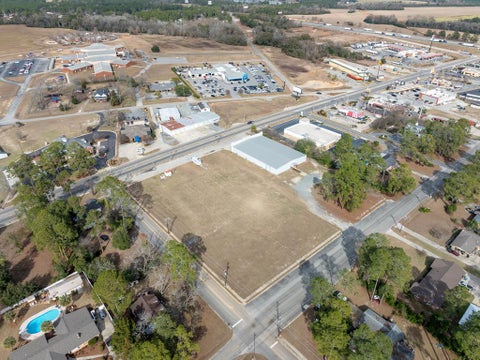 Tiny photo for 616 E Washington Ave, Ashburn, GA 31714 (MLS # 140217)