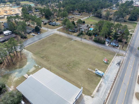 Tiny photo for 616 E Washington Ave, Ashburn, GA 31714 (MLS # 140217)