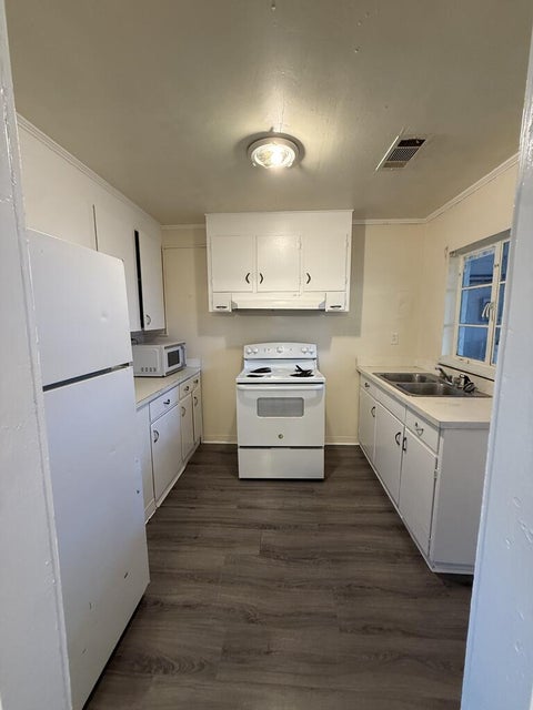 Tiny photo for 109112 Glynn Ave./Atlantic Ave, Fitzgerald, GA 31750 (MLS # 143194)