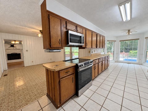 Tiny photo for 1261 Sumner Rd S RD, Sumner, GA 31789 (MLS # 143146)