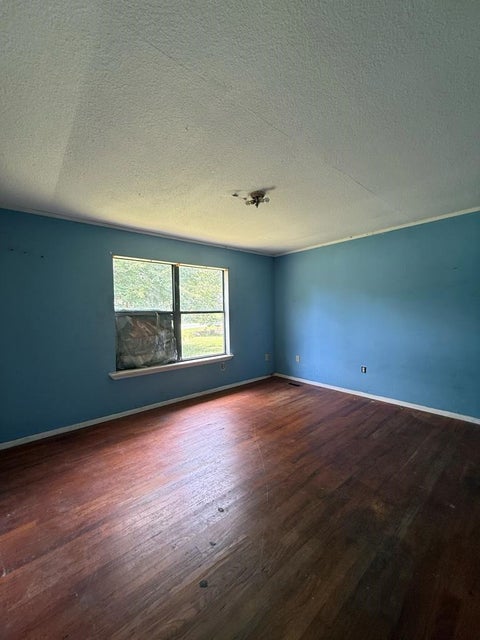 Tiny photo for 117 Branch Drive, Fitzgerald, GA 31750 (MLS # 142920)