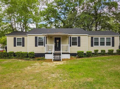 Photo of 123 Donaldson ST, Tifton, GA 31793 (MLS # 142653)