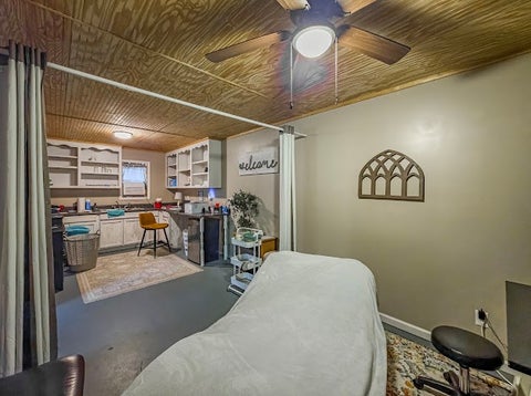 Tiny photo for 123 Donaldson ST, Tifton, GA 31793 (MLS # 142653)