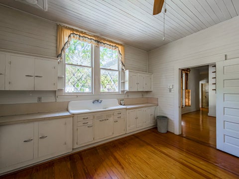 Tiny photo for 203 E Pinson St, Sylvester, GA 31791 (MLS # 142623)