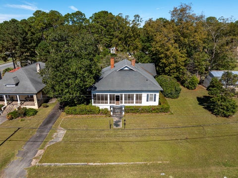 Tiny photo for 203 E Pinson St, Sylvester, GA 31791 (MLS # 142623)