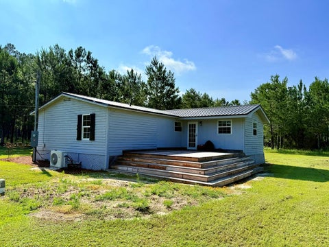 Tiny photo for 13 Ethridge Rd, Tifton, GA 31793 (MLS # 142615)