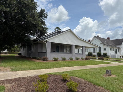 Tiny photo for 104 W Pope St, Sylvester, GA 31791 (MLS # 142876)