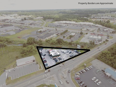 Tiny photo for 121 SW Benjamin H Hill Drive, Fitzgerald, GA 31750 (MLS # 138446)