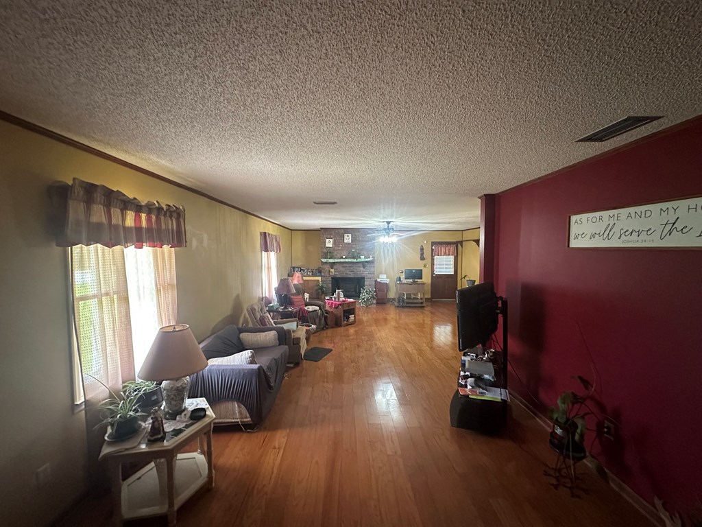 141 Turner Ave