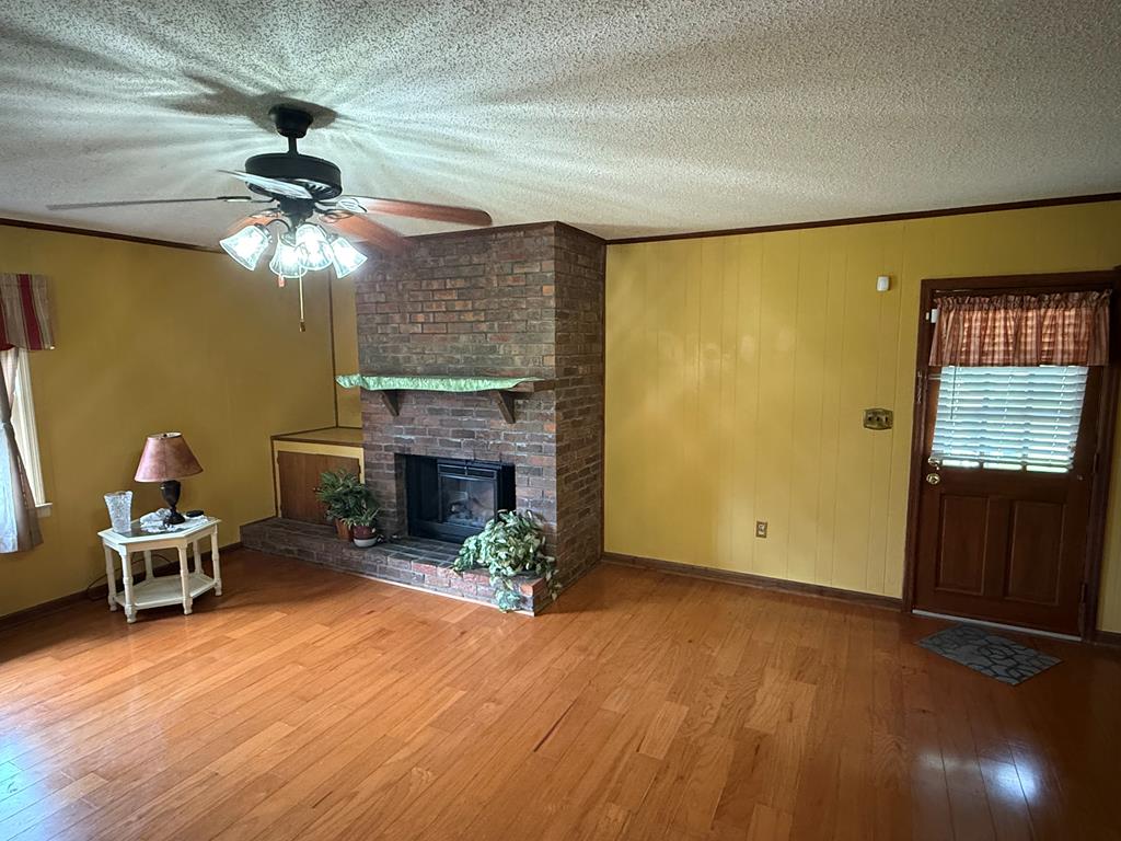 141 Turner Ave