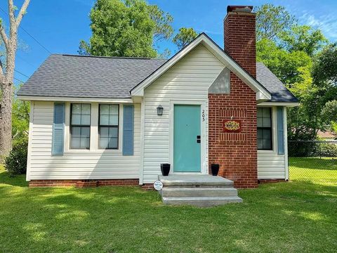 205 W 2nd St Ocilla GA 31774