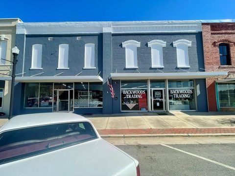 Photo of 109 Front St, Sylvester, GA 31791 (MLS # 138596)