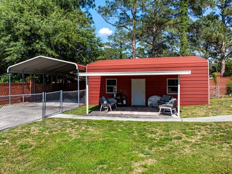 Tiny photo for 2217 Lee Avenue, Tifton, GA 31794 (MLS # 142654)